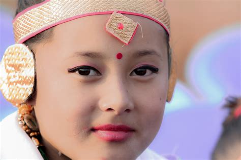 D S Photography Gurung Culture Dress