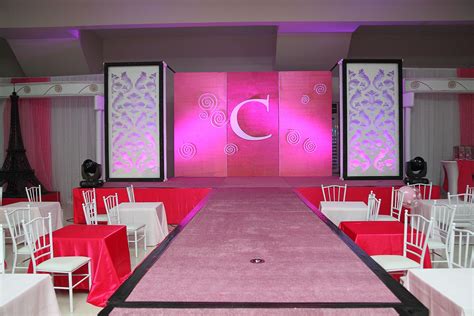Runwaystage Set Up Fashionshowparty Barbieparty Kids Party Barbie