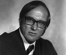 William Rehnquist Biography - Facts, Childhood, Family Life & Achievements