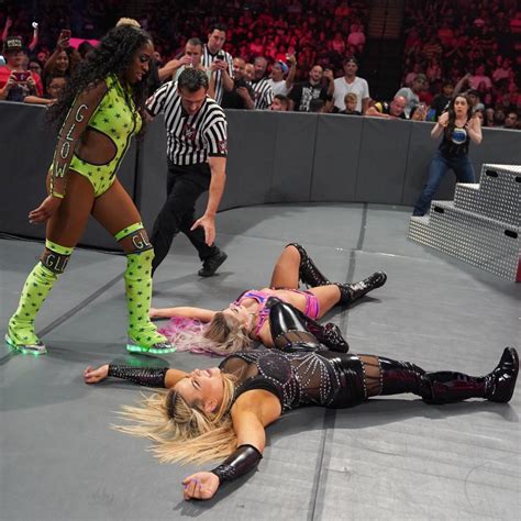 Raw Carmella Vs Alexa Bliss Vs Naomi Vs Natalya Wwe Photo Fanpop