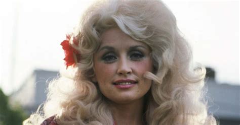 Dolly Partons Affairs And The Hollywood Hunk She Couldnt Wait To