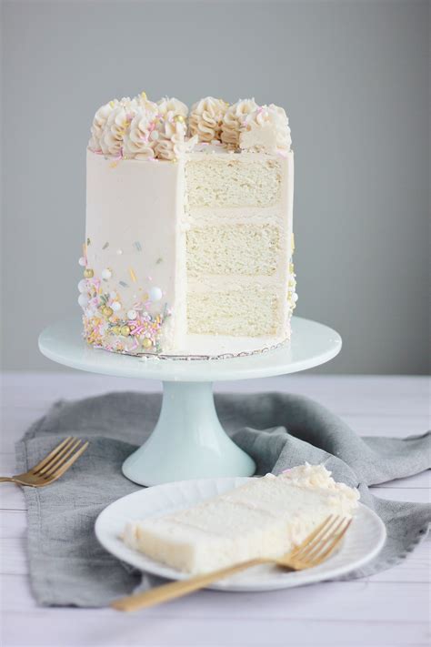 White Cake With Vanilla Buttercream Baking With Blondie Recipe