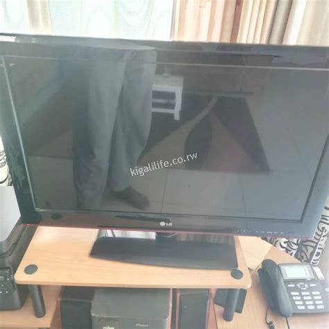 Lg Flat Tv 32inches For Sale