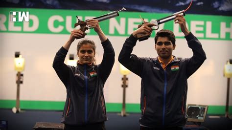 She represented india at the 2018 issf world cup and won two gold medals. Manu Bhaker-Saurabh Chaudhary pair smashes world record for mixed team gold at Asian C'ship | HW ...