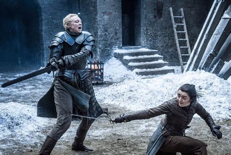 Game Of Thrones Le Combat Entre Brienne Et Arya D Crypt En Vid O