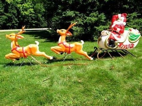 20 Vintage Santa And Reindeer Outdoor Decoration Magzhouse