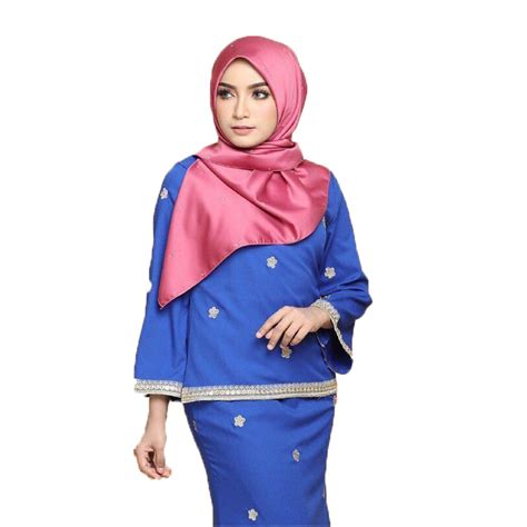 The federal constitutional monarchy consists of thirteen states and three federal territories, separated by the south china sea into two regions, peninsular malaysia and borneo's east malaysia. 8 Model Baju Kurung Malaysia Modern Terbaru Untuk Muslimah ...