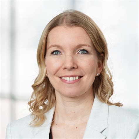 Sabrina Schmid Fachverantwortliche Projekte Branchen Versicherung