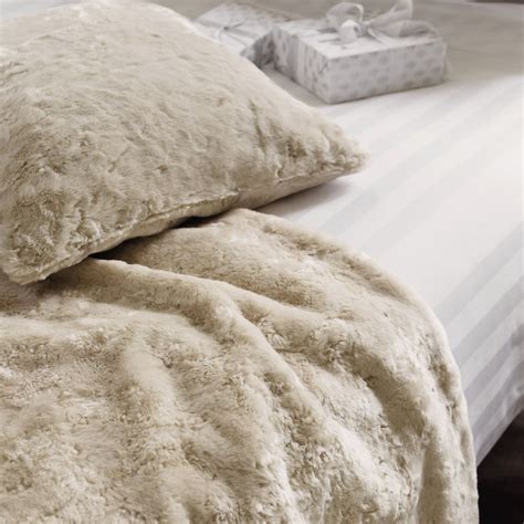 Textured Faux Fur Throw Almond The White Company Bed