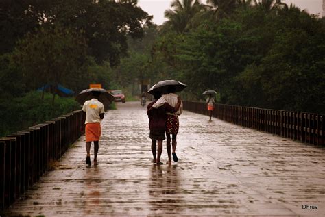 Avoid to go more outside from the houses. Forecast for rain in Thiruvananthapuram | Skymet Weather ...