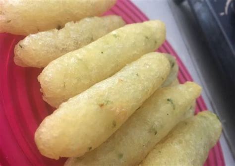 Cara membuat stik kentang keju : Resep Stik kentang keju (Camilan MPASI BLW 6m+) oleh Sri ...