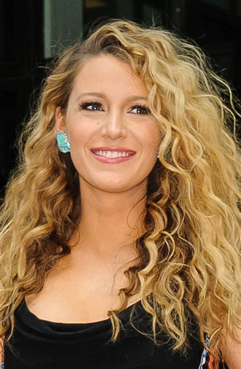 Blake Lively Hair And Makeup: Her Best Beauty Looks Through The Years | ELLE Australia