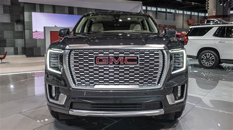 2022 Gmc Yukon Gets Larger Screen Standard Power Sliding Console