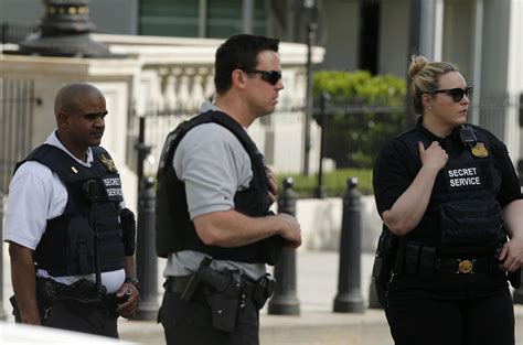 Us Secret Service Shoots Armed Man Near White House Cbs News