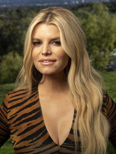Without Bangs Wavy 26 Lace Front Jessica Simpson Wigs Human Hair