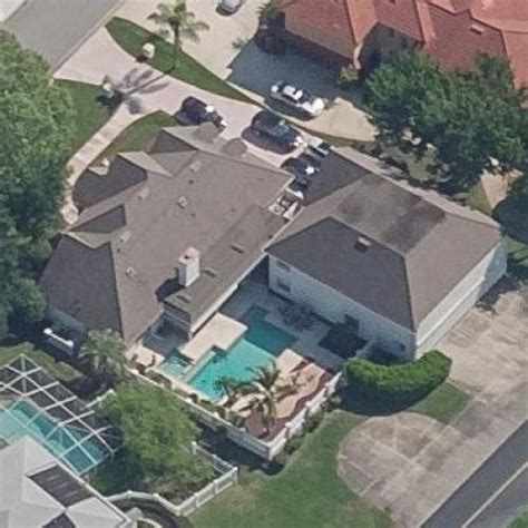 The home is located in the jumbolair aviation estate, which is a residential airpark. John Travolta's House (former) in Port Orange, FL - Virtual Globetrotting