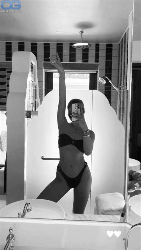 Shania Geiss Nackt Nacktbilder Playboy Nacktfotos Fakes Oben Ohne