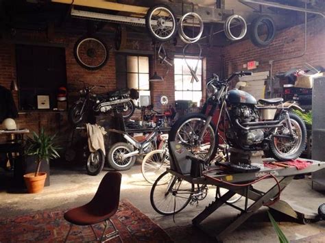 Pin By Ljyoungs On Home Auto Motorcycle Garage Motorcycle Workshop