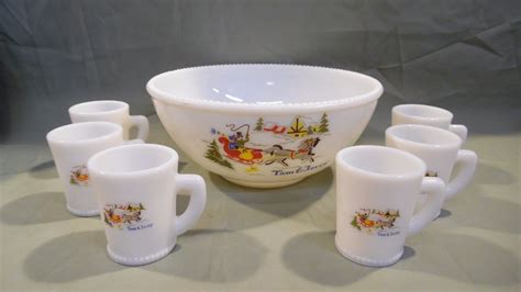 Vintage Mckee Milk Glass Christmas Tom Jerry Punch Bowl Cups