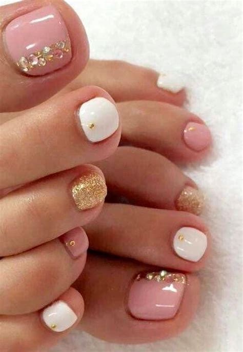 46 Charming Gold Nail Art Designs Ideas For Cute Toe Nails Pretty