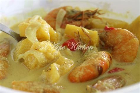 When shopping for fresh produce or meats, be certain to take the time to ensure that the texture, colors, and quality of the food you buy is the best in the batch. Masak Lemak Udang Dengan Nenas - Azie Kitchen