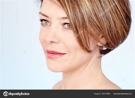 Face Close Beautiful Middle Aged Woman Short Brown Hair Fresh Stock