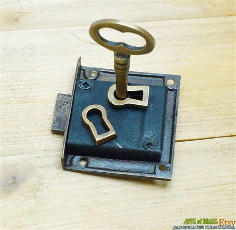 Set Vintage Skeleton Key And Lock With Escutcheon Key Hole Plate Etsy
