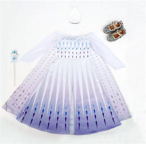 We received the frozen 2 dress n play and it is a nice set for any child after seeing frozen 2. White Elsa Dress From Frozen 2 Girls Costume | Costume ...