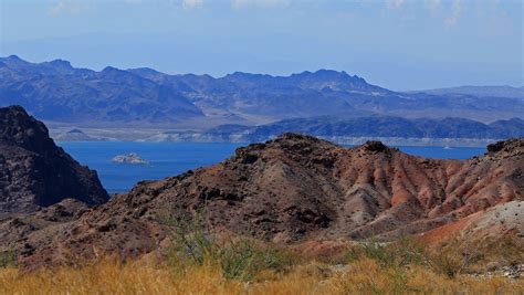 See Lake Mead From The Arizona Side