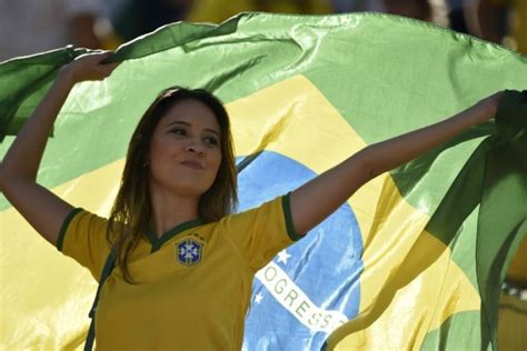 Fotos Las aficionadas más sexis de la inauguración de Brasil 2014