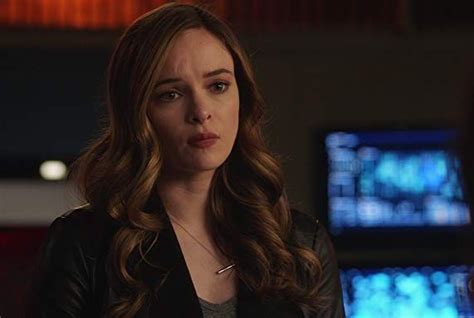 Pin On Danielle Panabaker Caitlin Snow On The Flash