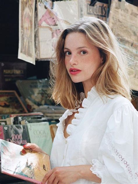 the ultimate french girl hair guide to inspire your next chic chop french girl makeup french