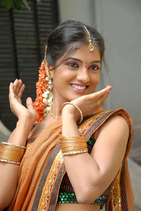 Tamil Actress Hot Photos ~ High Resolution Pictures