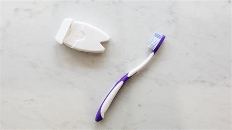 ¿qué Debes Usar Primero El Hilo Dental O El Cepillo De Dientes Luis