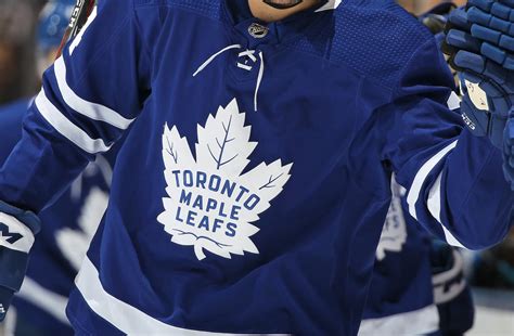 Leafs Pay Tribute To Borje Salming With Beautiful Shoulder Patch In