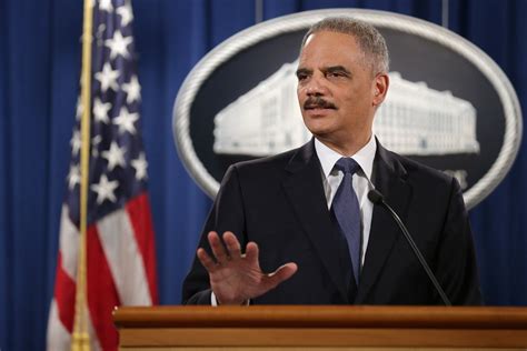 Airbnb Hires Former Us Attorney General Eric Holder To Help Fix Its