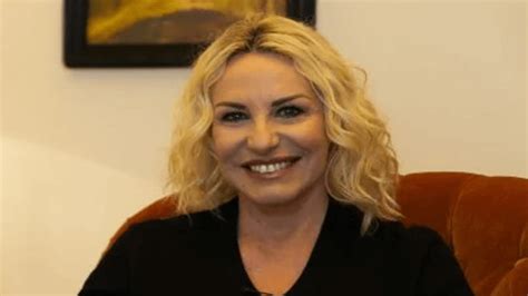 Antonella clerici raddoppia con the voice senior: Antonella Clerici, avete mai visto la sua casa? Villa ...