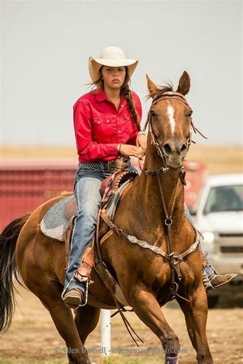 Pin By Rome On Native American Rodeo Barrel Racing Cowgirl Outfits