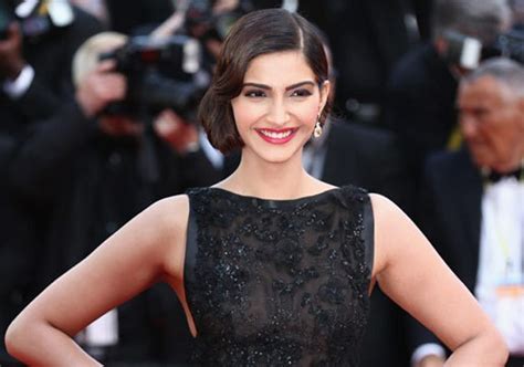 Pictures That Prove Sonam Kapoor Is The Smiling Angel Of Bollywood