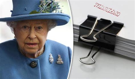 Uk Queen´s Private Estate Invested In Offshore Funds Paradise Papers