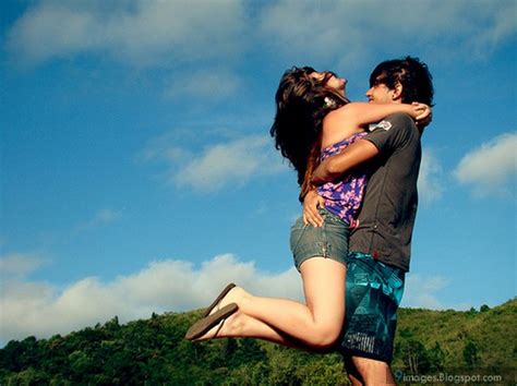 Teen Couple Hugging Cute Lift Girl Beautiful Romantic