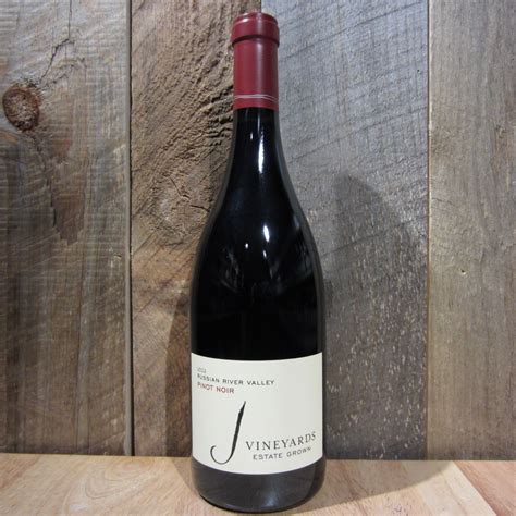 J VINEYARDS RUSSIAN RIVER PINOT NOIR 2015 750ML - Oak and Barrel