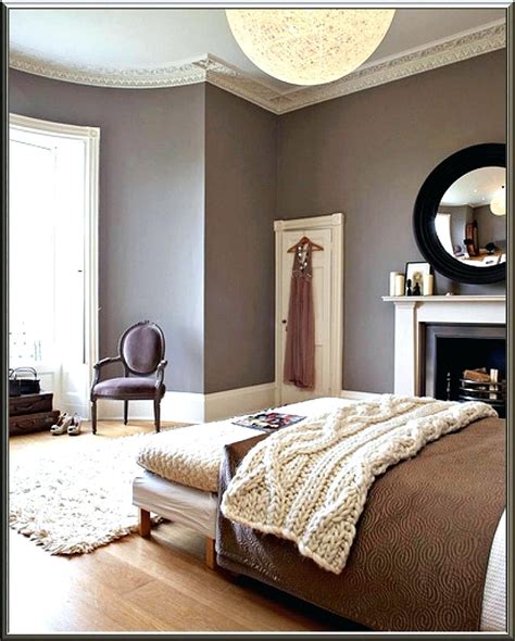 Keine anderen farben sind so eng mit der wärme der sonne verbunden und schaffen dadurch wohlbefinden. Wandfarbe Schlafzimmer Wirkung Mit Farbe Räume Gestalten ...