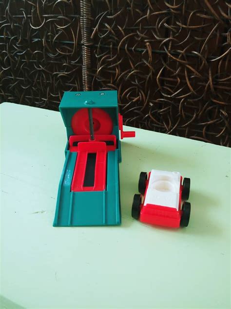 Vintage Fisher Price Garage 930 Car Lift And Red Car Etsy