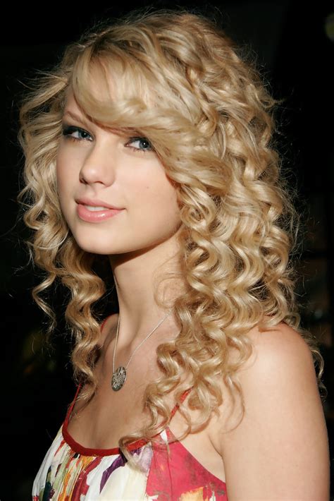 A cropped cut, side swept bangs, or pulled back hair can be a great choice for naturally curly hair. Awesome Long Curly Hairstyles for Women