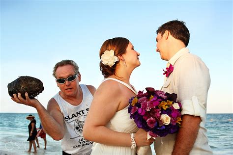 This Is The Ultimate Photobomb Post Including Destination Wedding