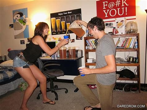 Hot College Coeds Go Wild At A Dorm Party Porn Pictures Xxx Photos Sex Images Pictoa