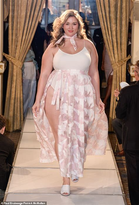 Plus Size Sports Illustrated Swimsuit Star Hunter Mcgrady Reveals She Was Once Fired From