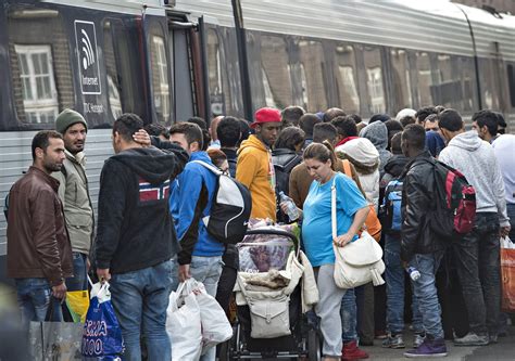 Europe Refugee Crisis Sweden Doubles Refugee Forecast Will Need Additional 8 41b To Manage