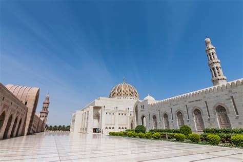 A Visit To Sultan Qaboos Grand Mosque Kevins Travel Blog